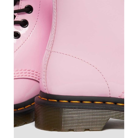 DR MARTENS 1460 W Patent Leather Lace Up Boots in Pale Pink Women's 9 NIB - Picture 7 of 16